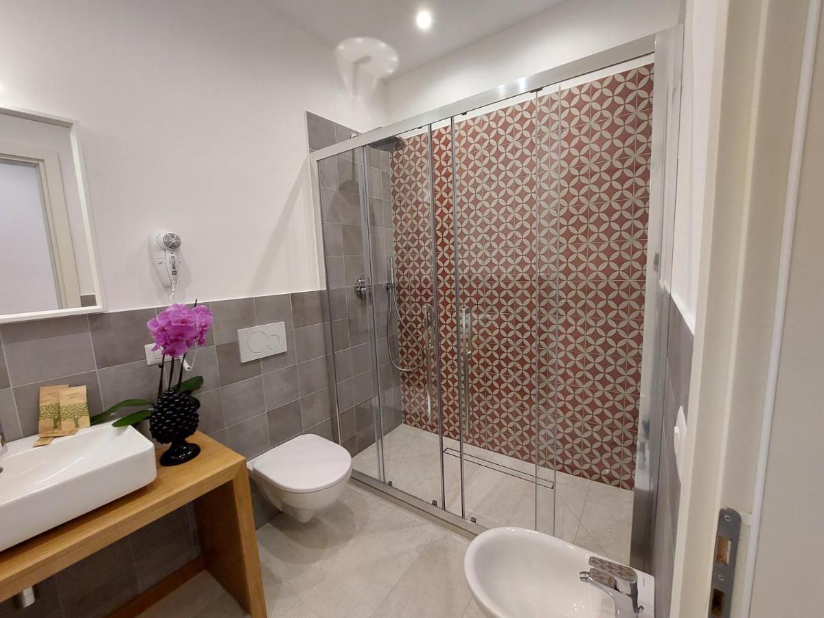 Mistral Luxury Suites Сорренто Экстерьер фото