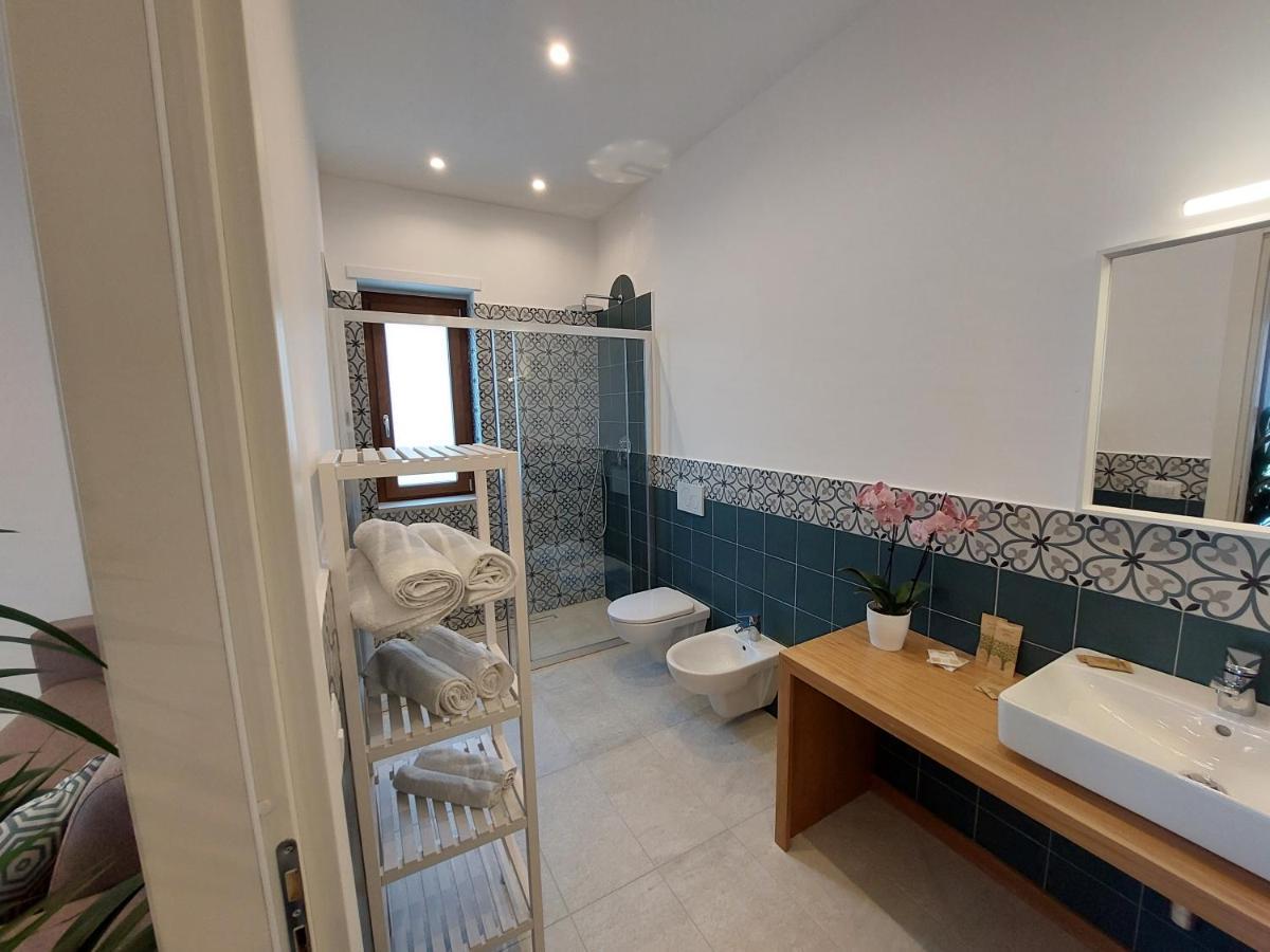 Mistral Luxury Suites Сорренто Экстерьер фото